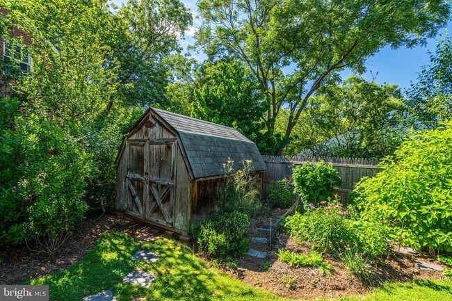 Building Photo - 4802 Westway Dr