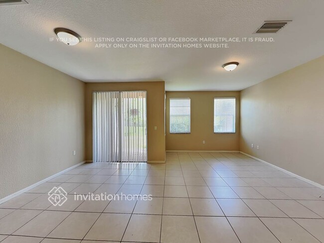 Building Photo - 251 Las Brisas Cir