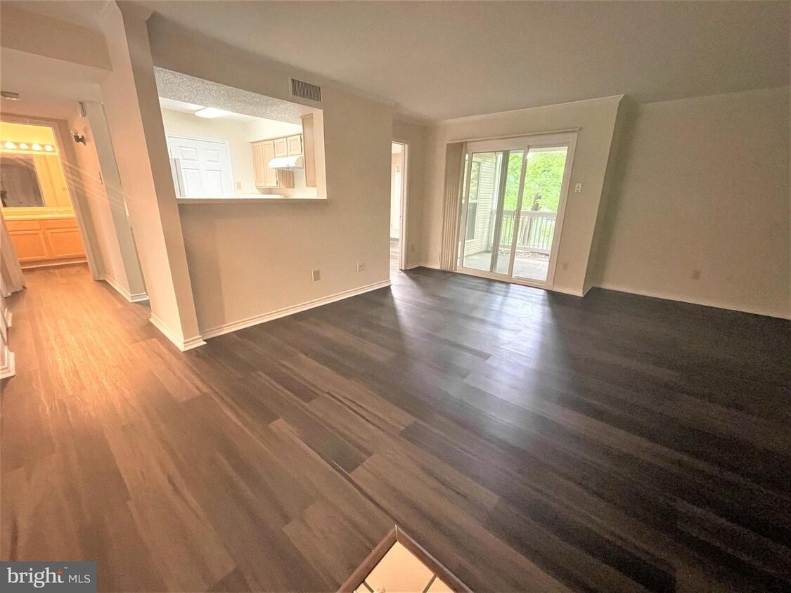 1505 Lincoln Way Unit 101, McLean, VA 22102 Apartment for Rent in