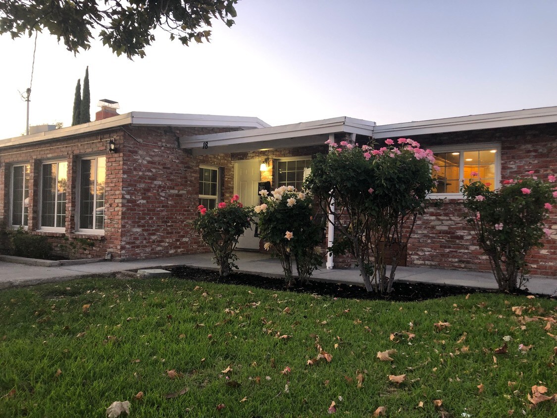 18 W Leland Rd, Pittsburg, CA 94565 House Rental in Pittsburg, CA