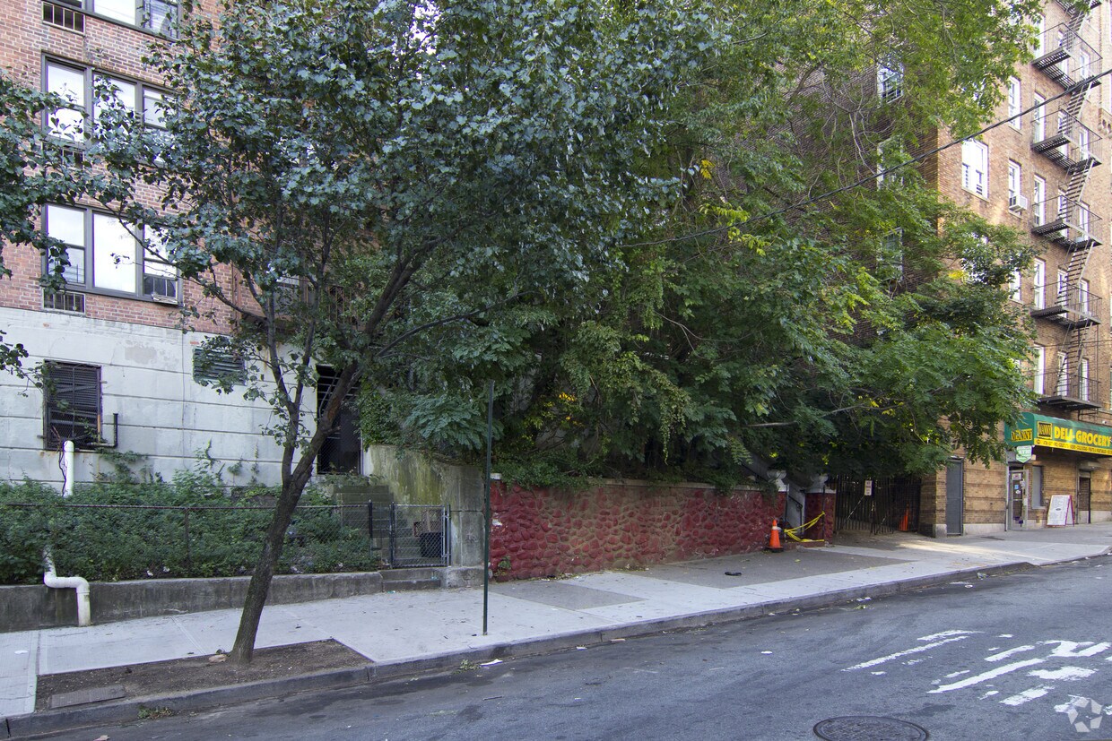 2788 Kingsbridge Ter, Bronx, NY 10463 Apartments in Bronx, NY