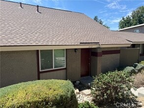 Building Photo - 1612 Carmel Cir E