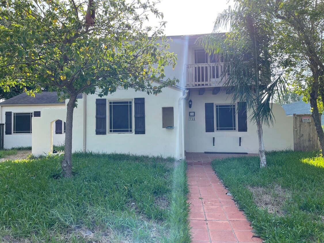 711 S Kansas Ave, Weslaco, TX 78596 House Rental in Weslaco, TX
