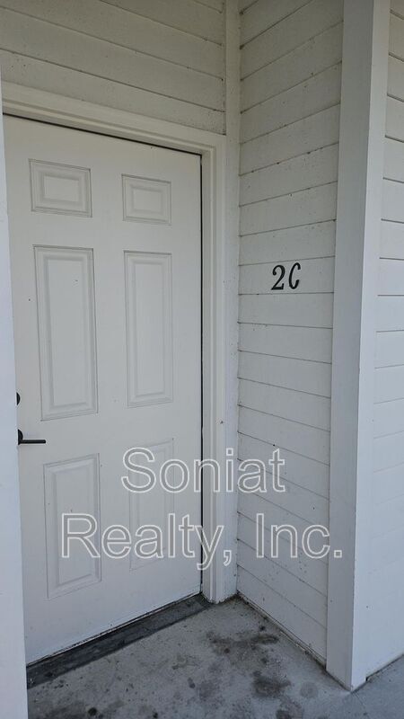 Building Photo - 4504 Pontchartrain Dr