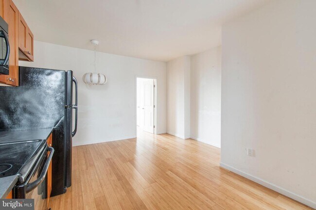 Foto del edificio - 3313 N Park Ave