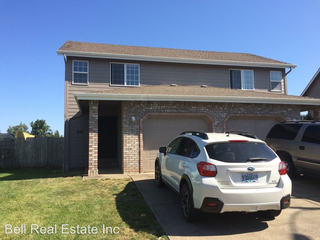 Foto principal - 674 N Cloverleaf Loop