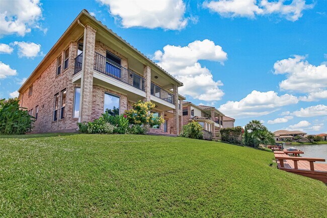 Building Photo - 18943 Villa Bergamo Ln
