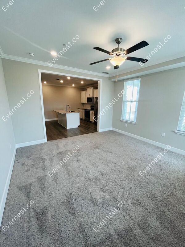 Building Photo - 2333 Fairchild Cir