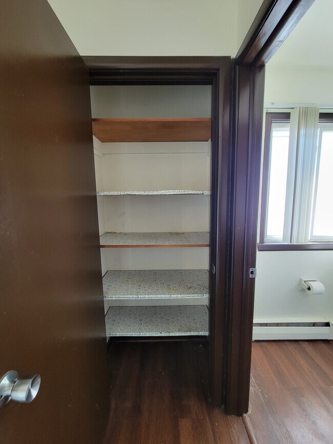 Double wide linen and pantry - 2738 E Bolivar Ave
