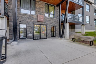 Building Photo - 304 Essa Rd