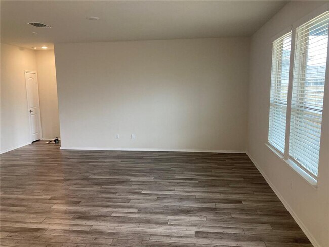 Foto del edificio - 137 Onna St