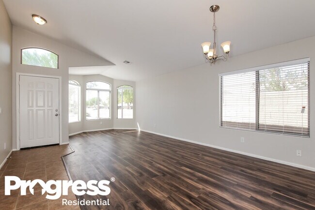 Building Photo - 1231 N 158th Dr