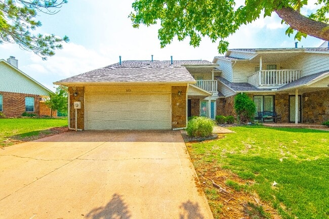 Building Photo - 613 Doe Trail