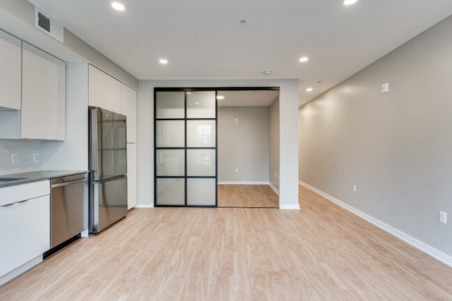 Building Photo - 2210 Wisconsin Ave NW