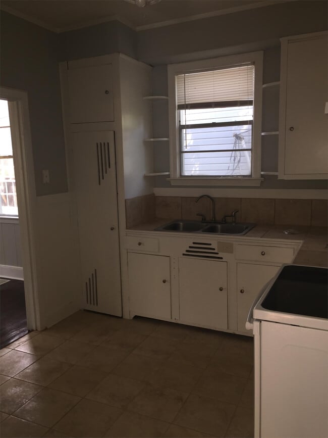Foto del edificio - 4052 N State St