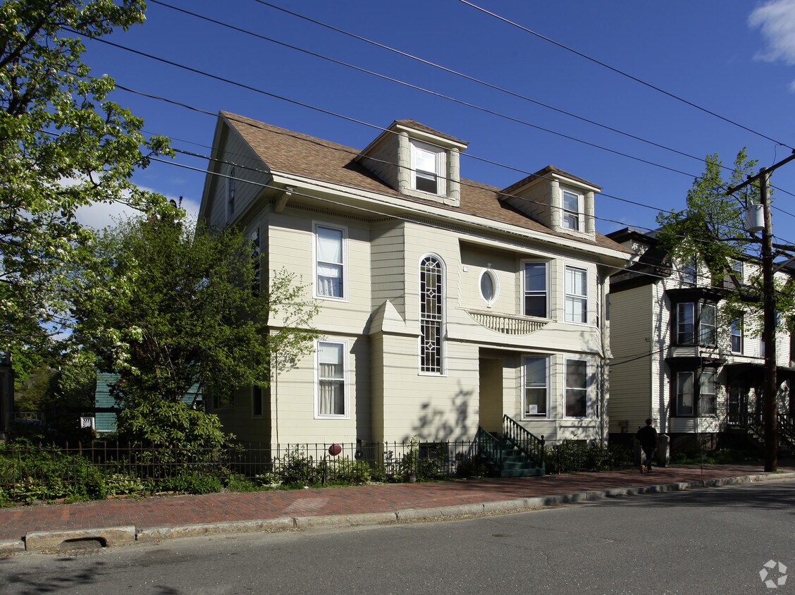 59 Pine St, Portland, ME 04102 Apartments in Portland, ME