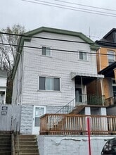 Building Photo - 718 Ridge Ave
