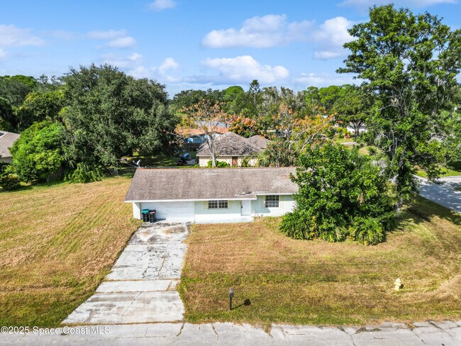 Foto del edificio - 697 Castaways St NE