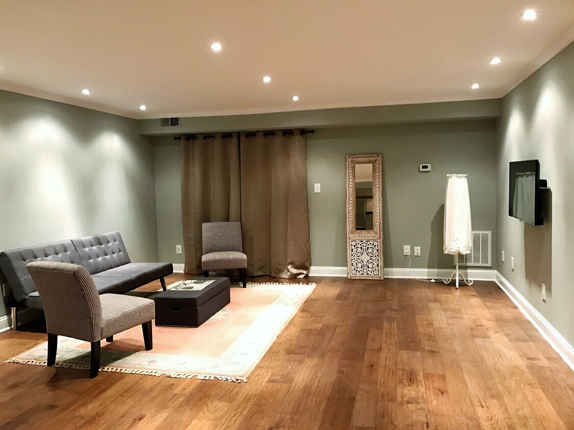 1033 Margate Ct, Sterling, VA 20164 Townhome Rentals in Sterling VA