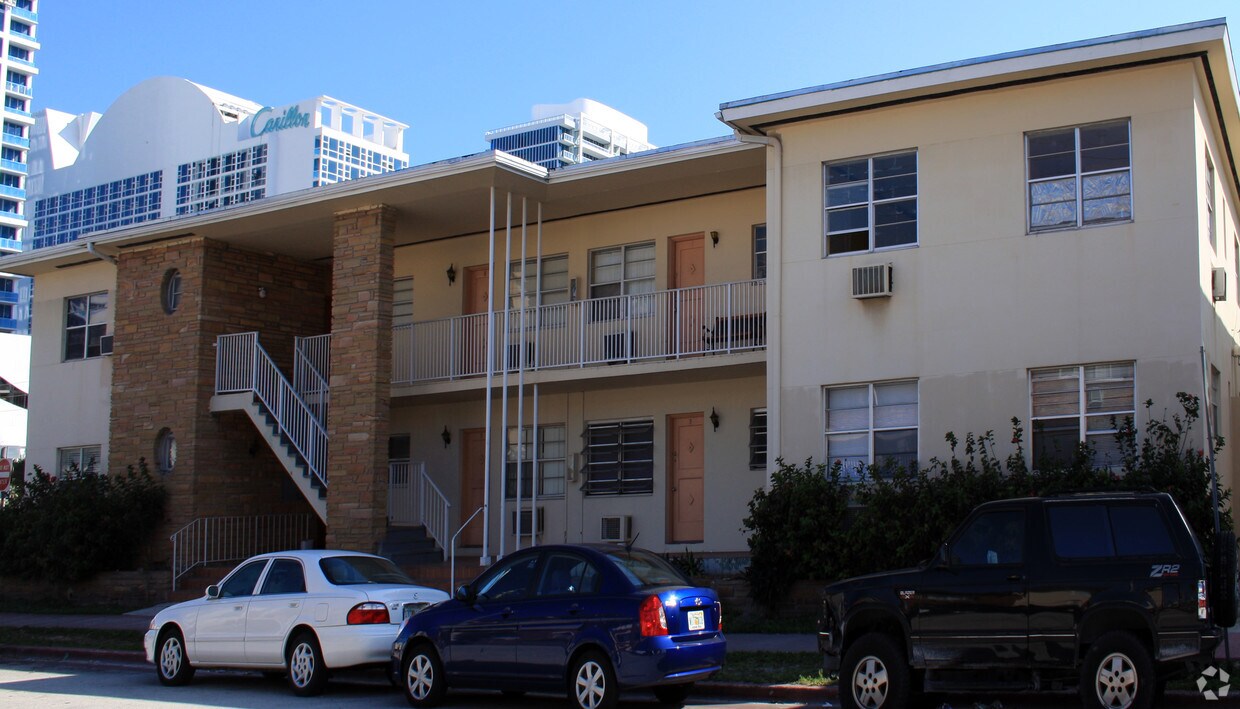 Foto del edificio - 6882 Harding Ave