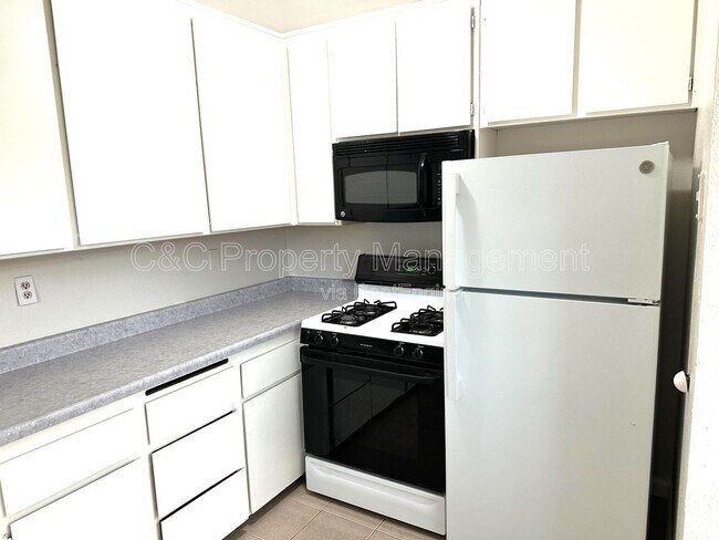 Foto del edificio - 2231 Morell St