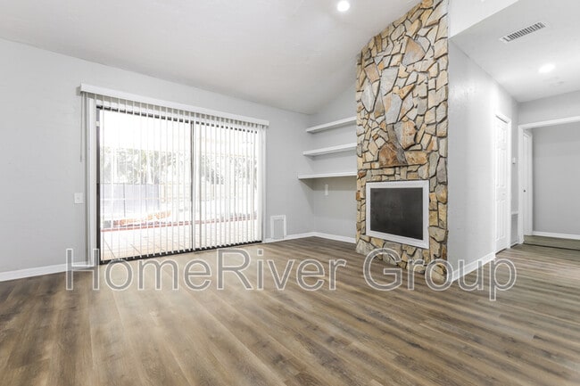 Foto del edificio - 1150 52nd St