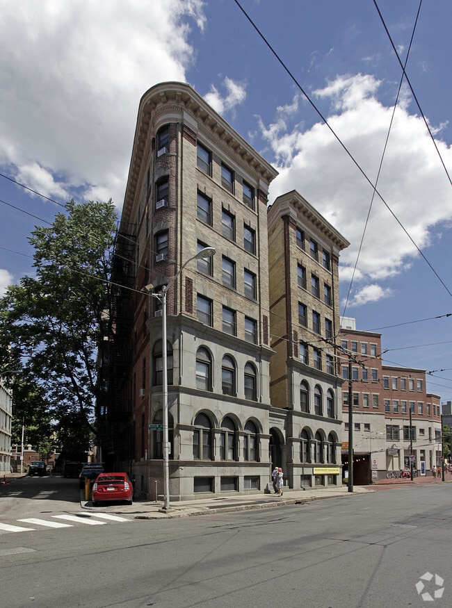 115 Mount Auburn - 115 Mt Auburn (Furnished & Unfurnished Units)