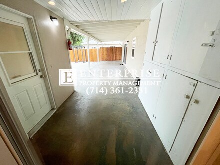Foto del edificio - Lovely Spacious Clean Home (1401 Orange Ave)