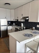 Building Photo - 200 Swanton St