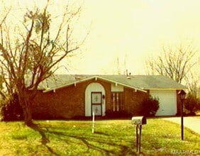 Building Photo - 5328 Ira Ln