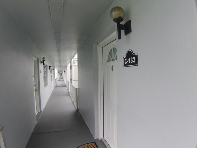 Building Photo - 133 Normandy Ln