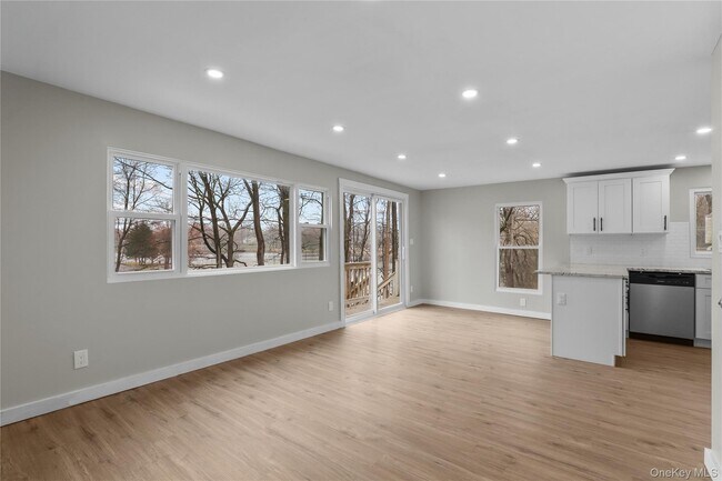 Foto del edificio - 8 Teatown Ct