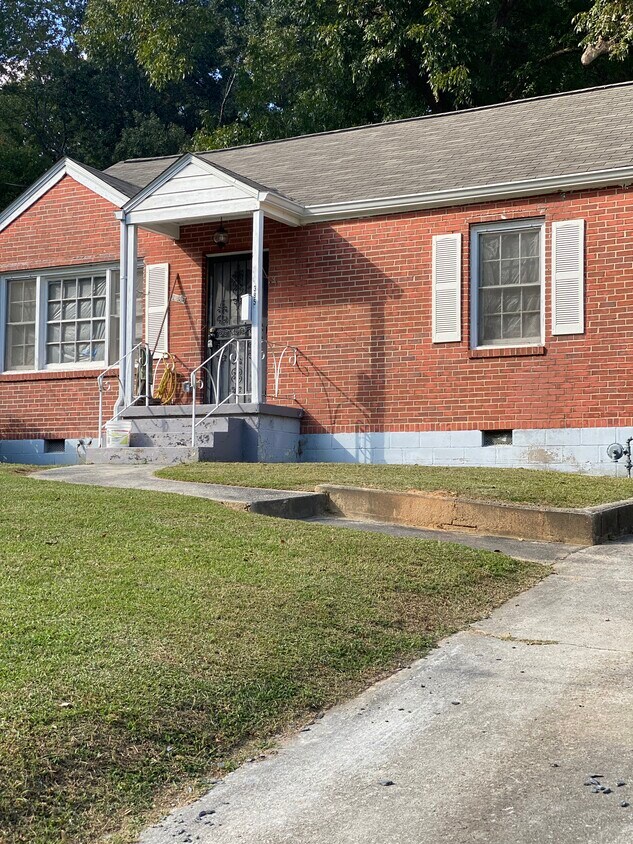 1385 Westboro Dr SW, Atlanta, GA 30310 House Rental in Atlanta, GA