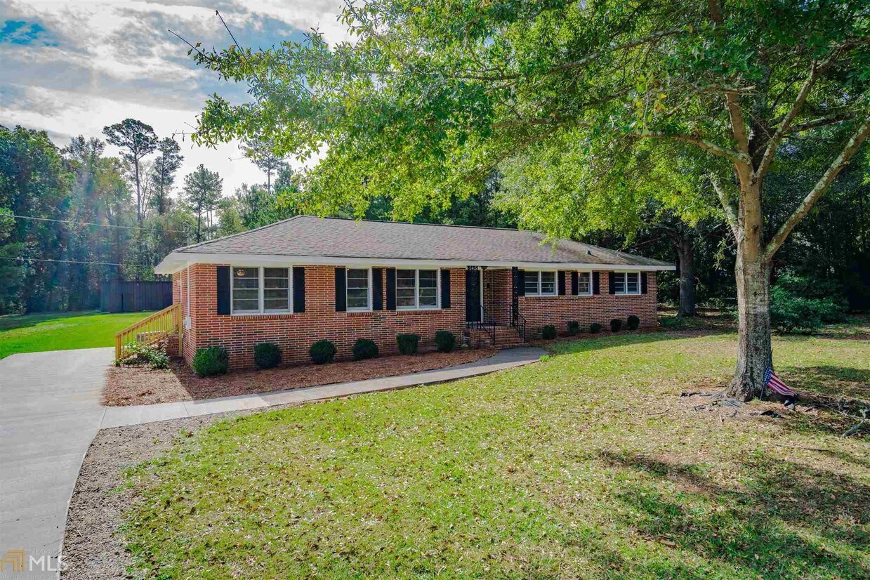 2811 Greensboro Hwy, Madison, GA 30650 House Rental in Madison, GA