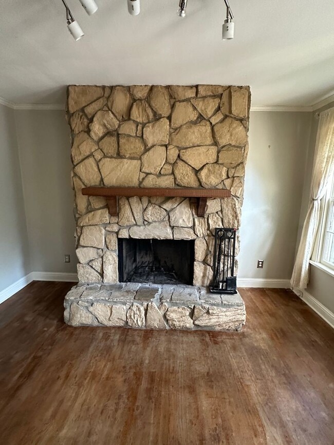 Foto del edificio - Welcome to Broadmoor!! Great 3 Bedroom 2 B...