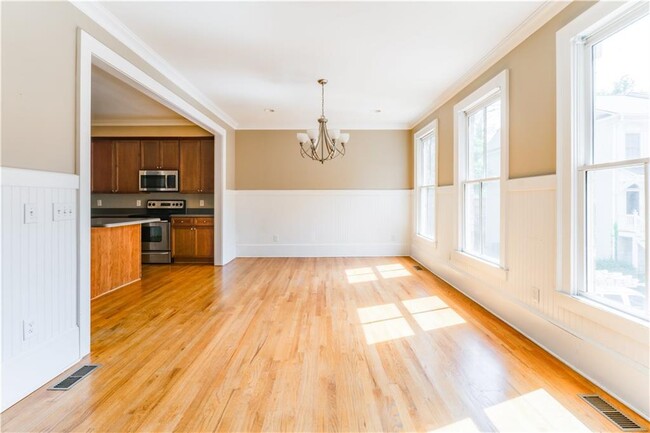 Foto del edificio - 2680 Colgan Ct SE