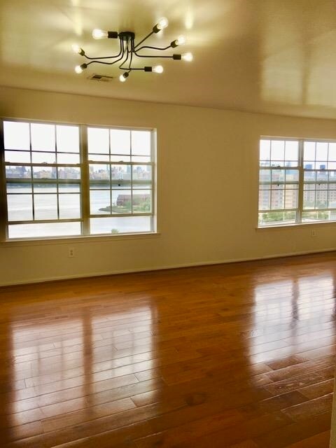 Foto del edificio - 34 Bergen Ridge Rd