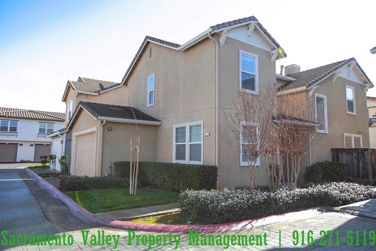 Foto principal - 8278 Crystal Walk Cir