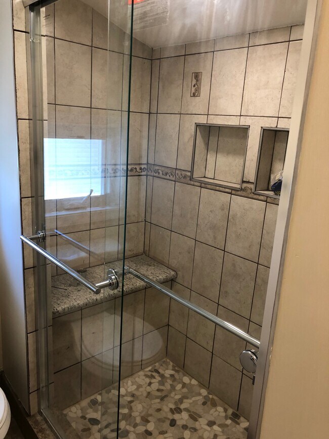 Ducha - 34 W Spring Ave