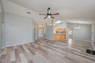 Building Photo - 208 Citadel Ln
