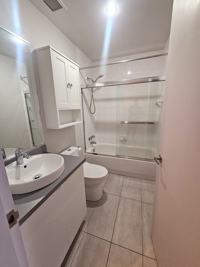 Photo du bâtiment - 595 St-Joseph