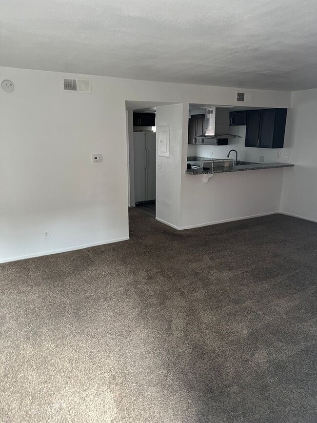 Building Photo - 204 N Bruce St