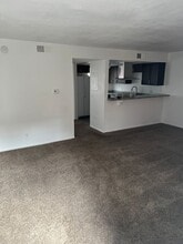 Building Photo - 204 N Bruce St