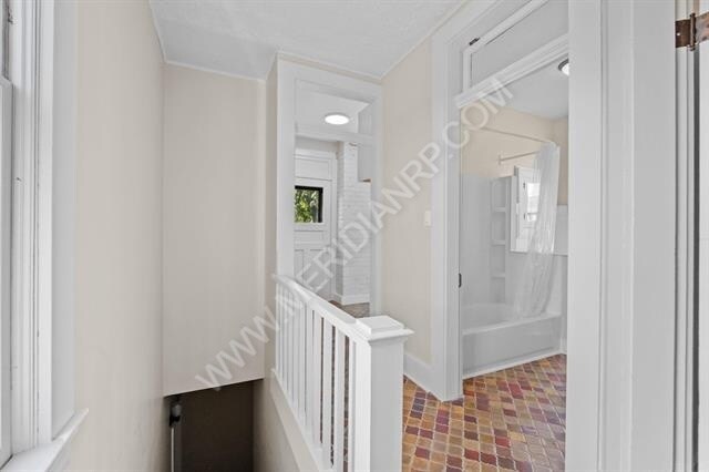 Building Photo - 223 W Woodland Ave