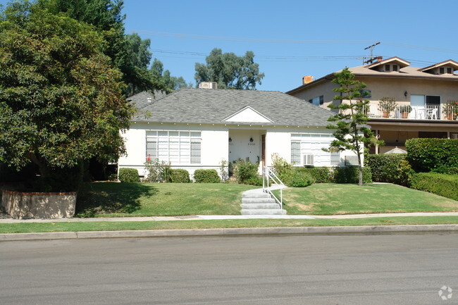 Building Photo - Burnet Garden Apartments