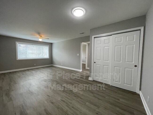Building Photo - 102 Harbor Dr