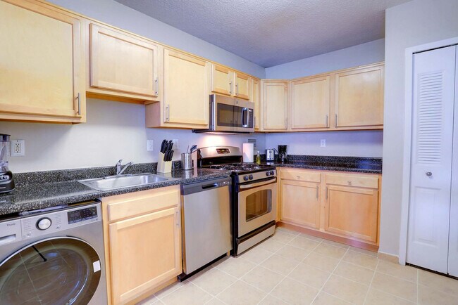 Foto del edificio - 1201 S Bell St