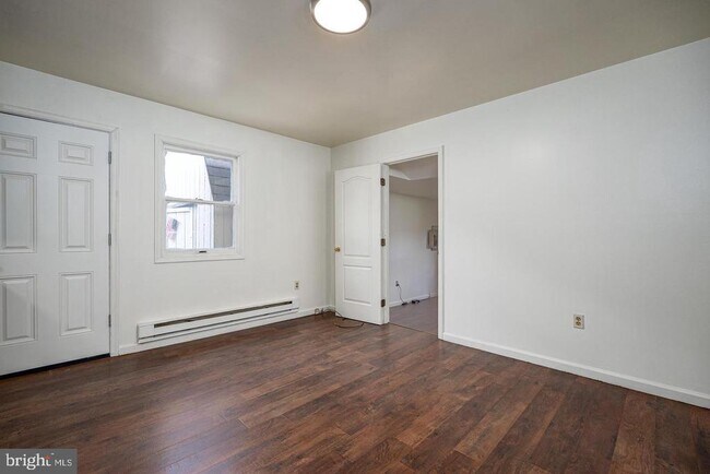 Foto del edificio - 3748 Tudor Dr