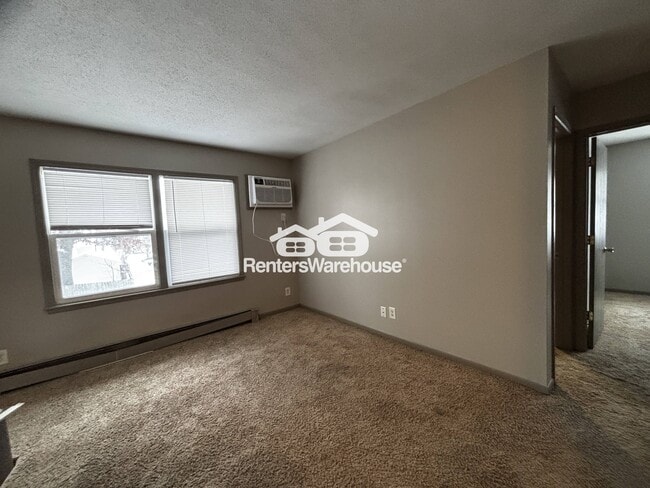 Building Photo - 1334 32nd St