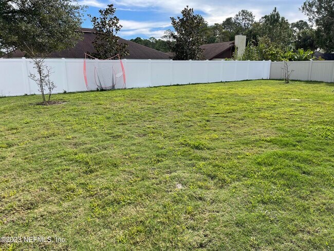 Building Photo - 43 Ballard Ln